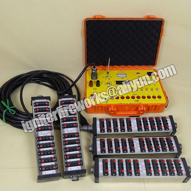 Professional Fireworks Firing System 100cues Rapid Fire Salvo Fire Step Wire Control Fireworks machine