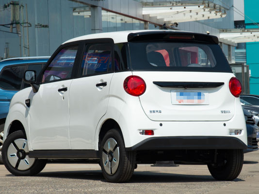 Electric Mini Lingbox Car EV 4 Seaters 205KM Endurance Driving Rangers