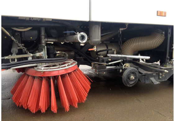 DONGFENG Sanitation Garbage Disposal Truck Road Sweeper Eur V Emission